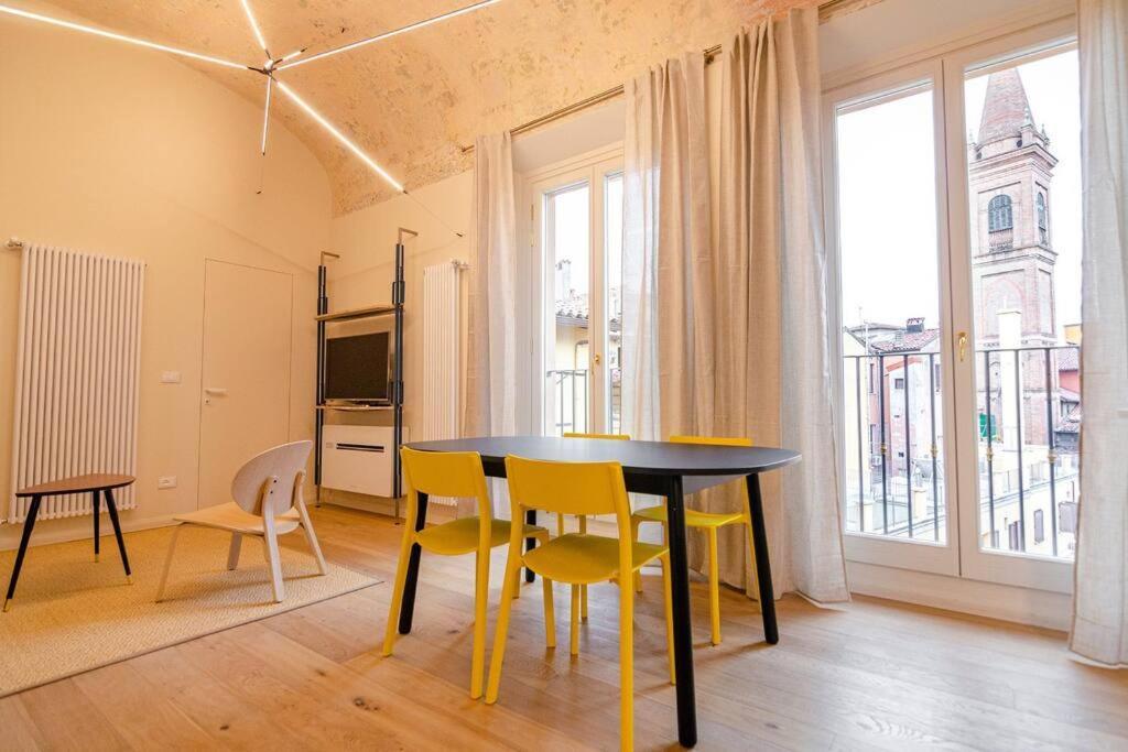 Casa Aldrovandi: Elegante E In Centro Storico Bologna Eksteriør bilde