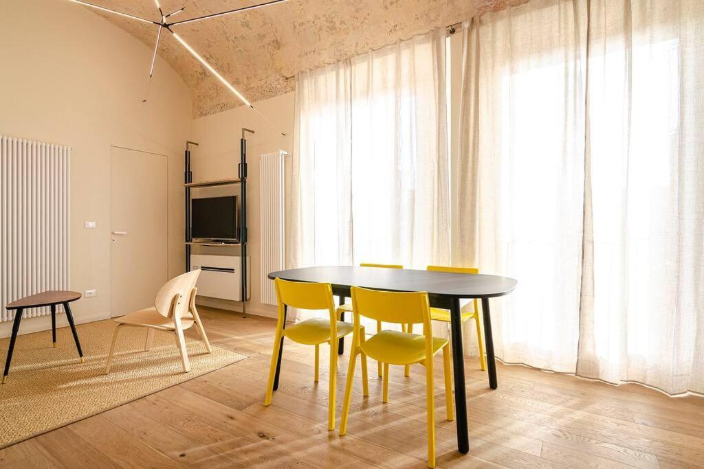 Casa Aldrovandi: Elegante E In Centro Storico Bologna Eksteriør bilde